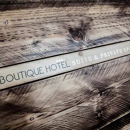 Evo Boutique & 3*